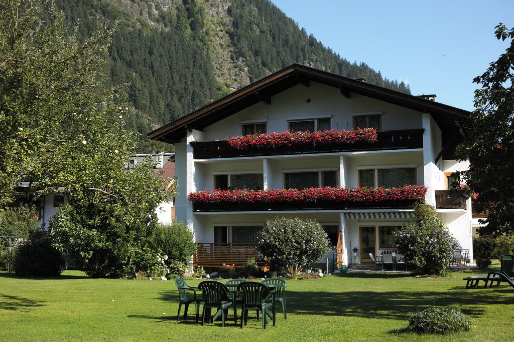 Gaestehaus Ahornblick Mayrhofen Luaran gambar